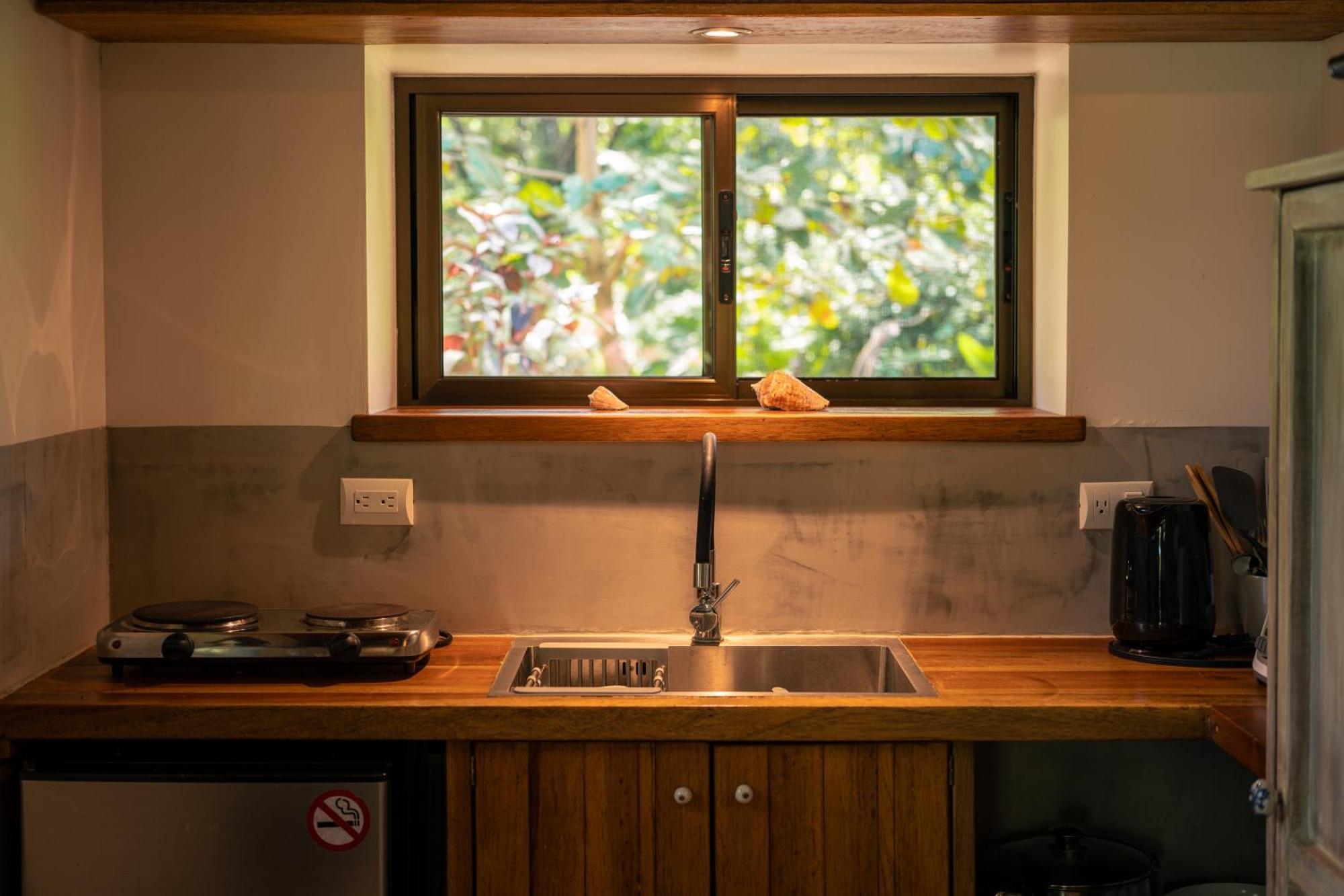 Feeling Trees Jungle Lodge Cabuya  外观 照片